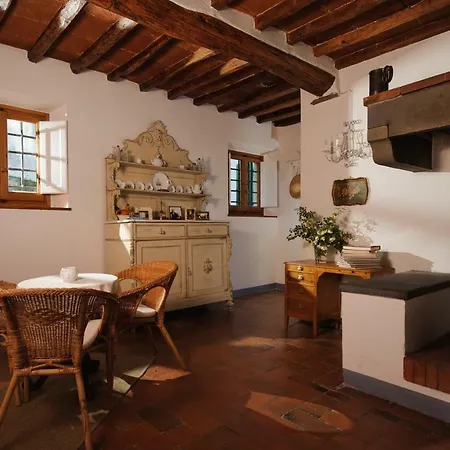 Villa Chiantivillas Torricella, 27 *